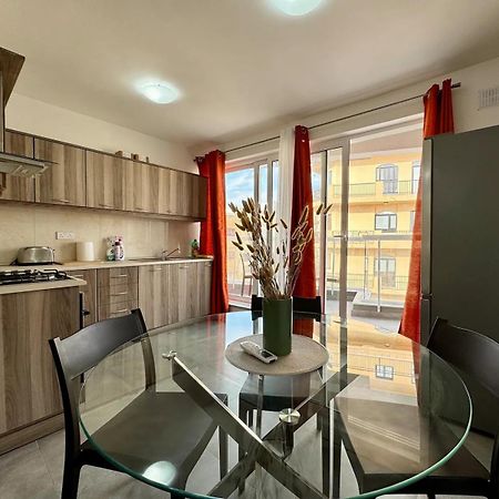 Mive-Delux Three Bedroom Apartment In Marsaskala Exterior photo